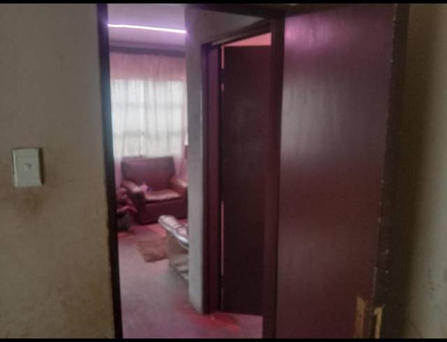 2 BEDROOM HOUSE FOR SALE IN PALM RIDGE